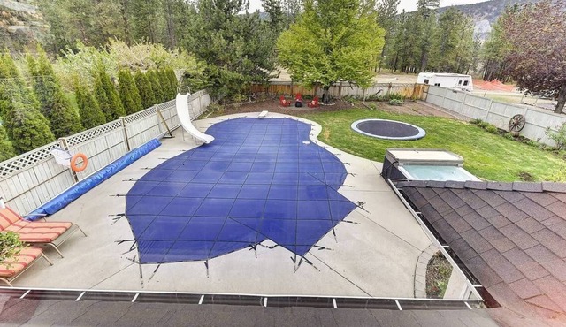 Spacious home, access to trails, minutes from Beach Ave, perfect for families