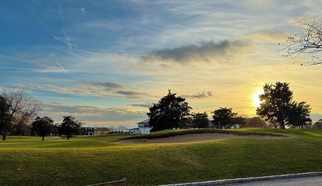 Spacious Modern 4BR w/Golf Course & Sunset Views – Close to Ocean City
