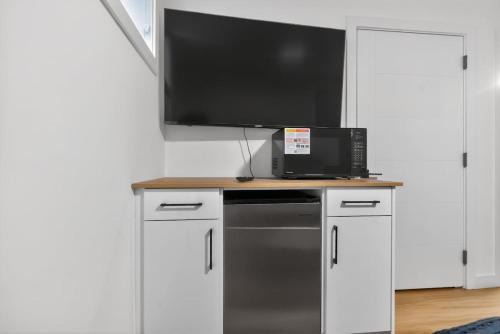 Spacious Studio Suite in Edmonton, Canada