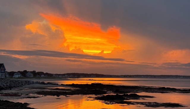 Sprawling Ocean Views, Island Walks & Unforgettable Maine Memories