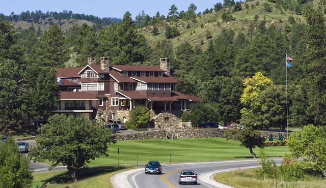 State Game Lodge at Custer State Park Resort