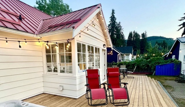 Stoneblush Cottage - hot tub, 350m to lake