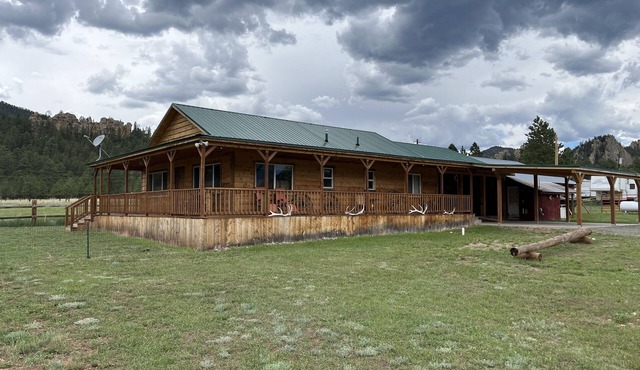 Stonewall Meadows Cabin with beautiful views.