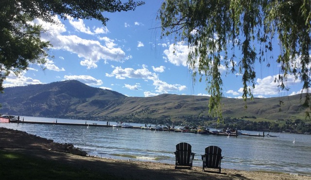 Strand @ Okanagan Lake - Condo - Professionally Cleaned