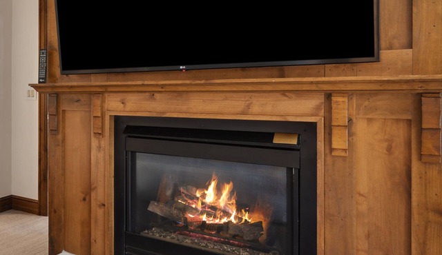 Studio Amenities, Hot Tub, Fire Pit, Aspen Core!