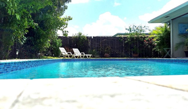 Studio Swim-up . Near the best beaches of South Florida.