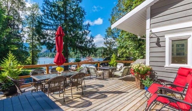 Stunning Newly Renovated Piece of Heaven
