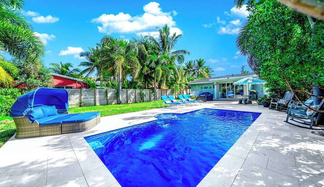 Stylish Beach Home Near Boca with Pool, Golf Cart, Bikes