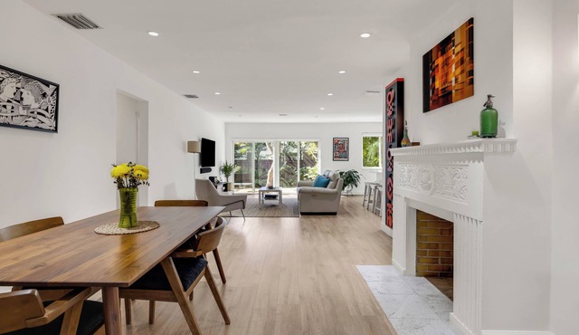 Stylish Modern House - Mins to Brickell, Grove, Gables & Airport