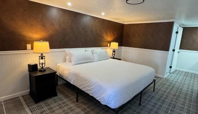 Suite 103