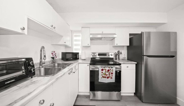 Suite with Modern Upgrades in Surrey