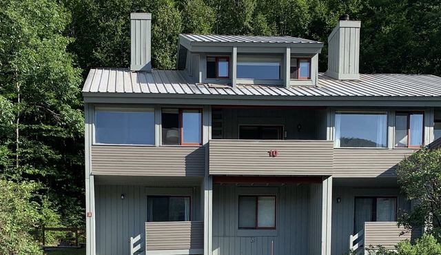 Sun Soaked Views, Pool, Spa; INCREDIBLE DEAL JULY 5-16 last minute opening