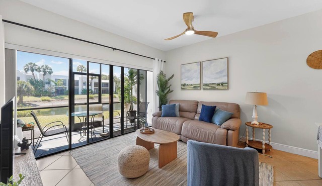 Sunny Naples Getaway- 2BR Condo with Pool, Tennis, & Minutes to Beach