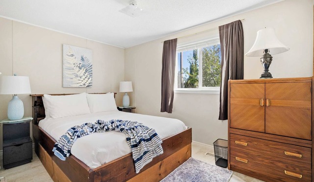 Sunrise at Sylvan Lake | A/C | Family Friendly !