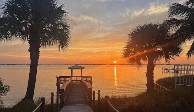 Sunrise & River Views Fishing Access Gym Pool