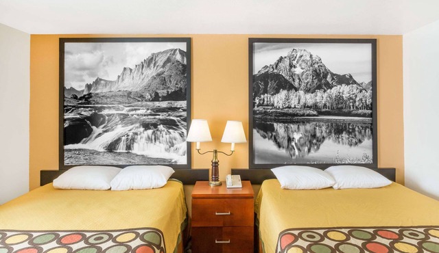 Super 8 by Wyndham Diamondville Kemmerer
