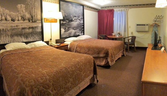 Super 8 by Wyndham Laramie