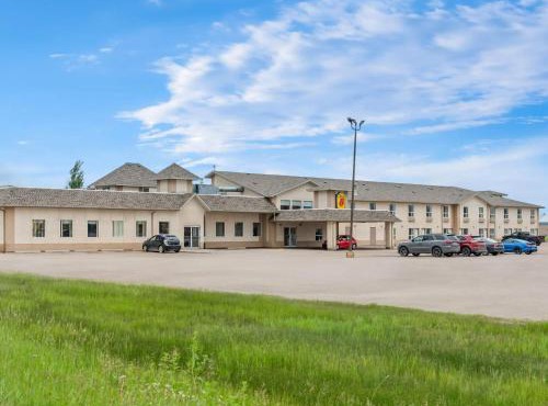 Super 8 by Wyndham Meadow Lake