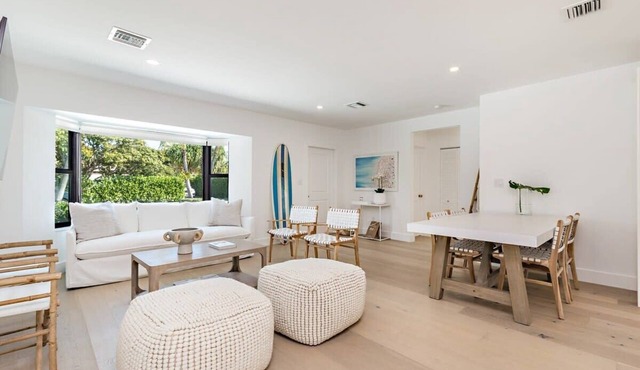 Surf side retreat w/heated pool & beach steps