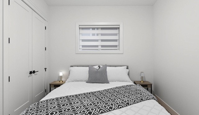 Surrey Modern Private 1 Bedroom Suite with Kitchen