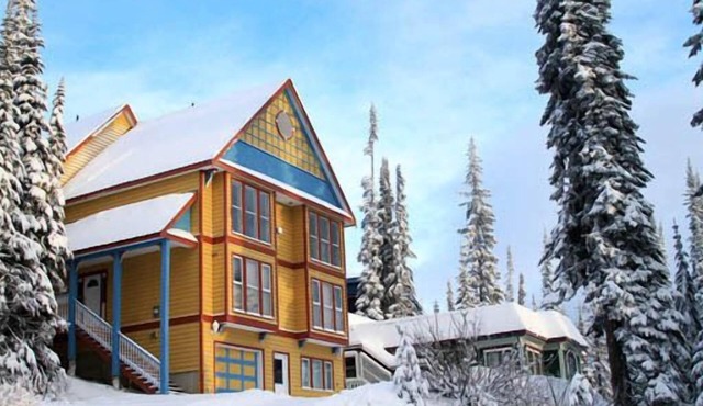 The 'Great Escape' Ultimate Ski-in-ski-out Winter Holiday and Summer Retreat
