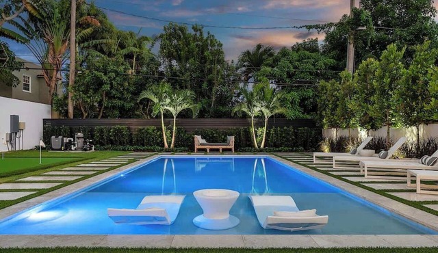 The Lotus House · The Lotus House | Palm Beach Luxury Resort Living