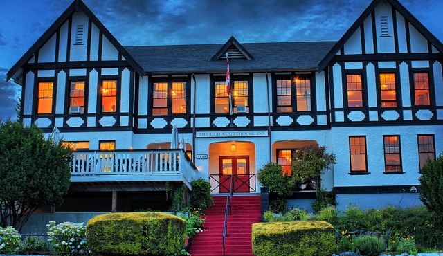 The Old Courthouse Inn
