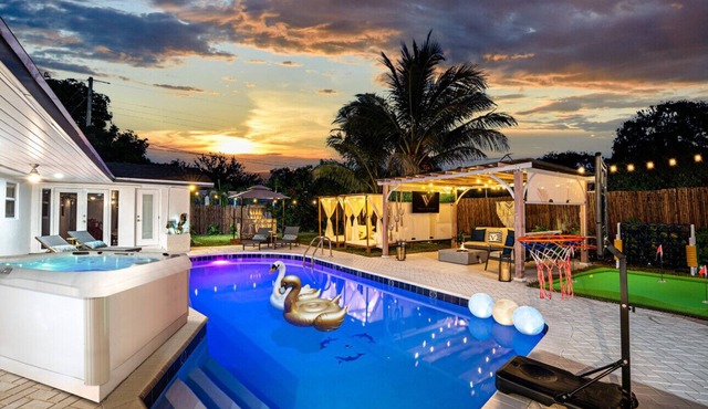 Top Villa BBQ, Game Room, Hot Tub and Pool