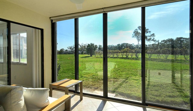 Tranquil 2bed/2bath condo Golf Course Front in the Meadows