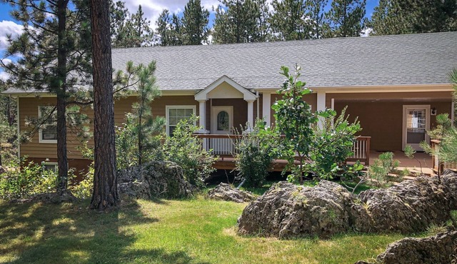 Two Bedroom Secluded House near Mount Rushmore