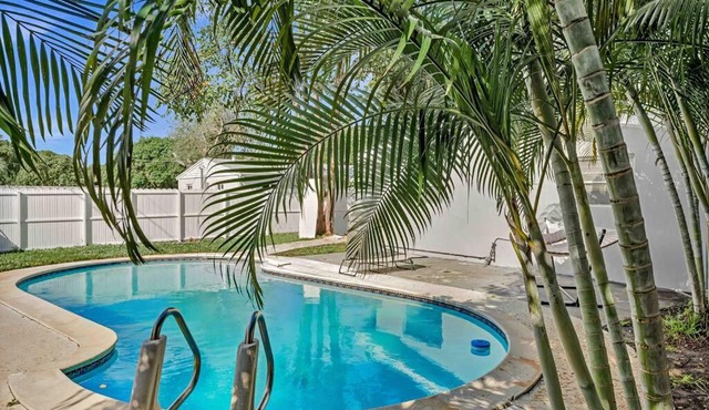 Vacation pool home Tranquil