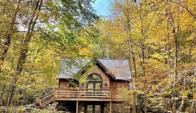 Vail Brook Cottage - A Storybook Woodland Retreat