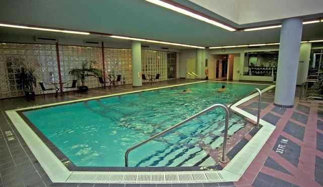 Vancouver | Urban Retreat | Walkable + Central Location