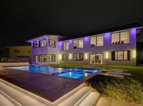 Villa Deco Palm