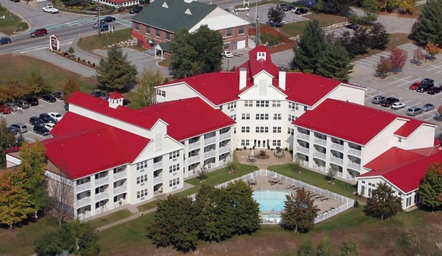 Visit the beautiful Northeast scenery in this Studio Apt with resort amenities