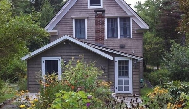 Walk to Acadia! Maine Farmhouse 2025: 3 night min May-Labor Day