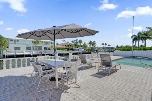 Waterfront Breeze Villa