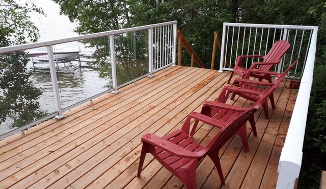 Waterfront cabin Pigeon Lake! August 14 -17 AVAILABLE