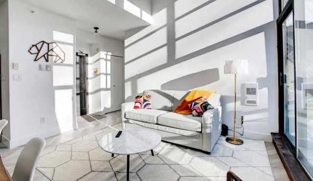 Whistler Village North 1BR:Near Shops & Restaurants, Balcony,Hot Tub & Pool!