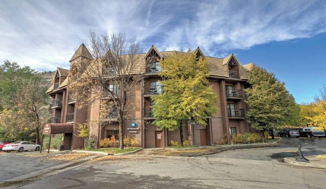 Wyndham Durango | 1BR/1BA King Suite w/Balcony