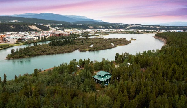 Yukon River Farm: Getaway