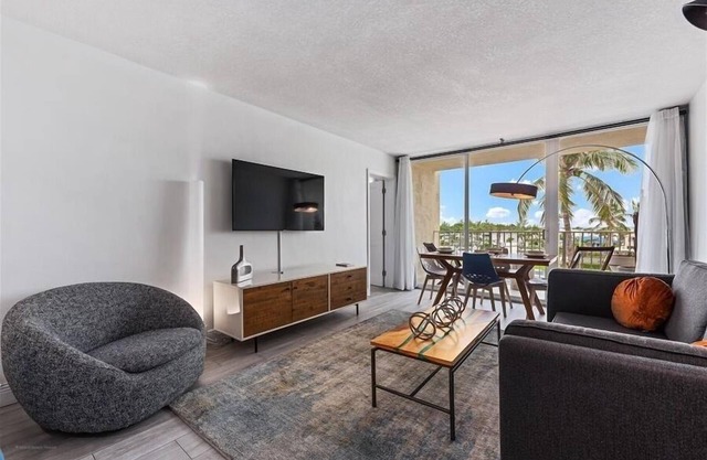 Beach Condo/High-End Finishes/Island Beach Resort/No Cleaning Fee/Condo 316