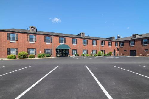 Quality Inn At Bangor Mall 