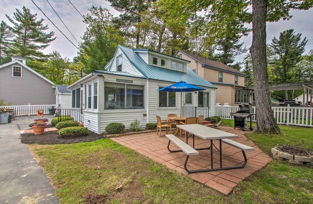 Sebago Cottage Patio Beach 