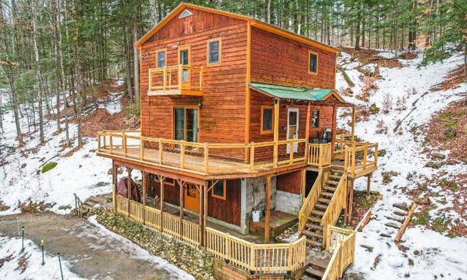 Warrensburg House | 107 m² House ∙ 2 bedrooms ∙ 8 guests