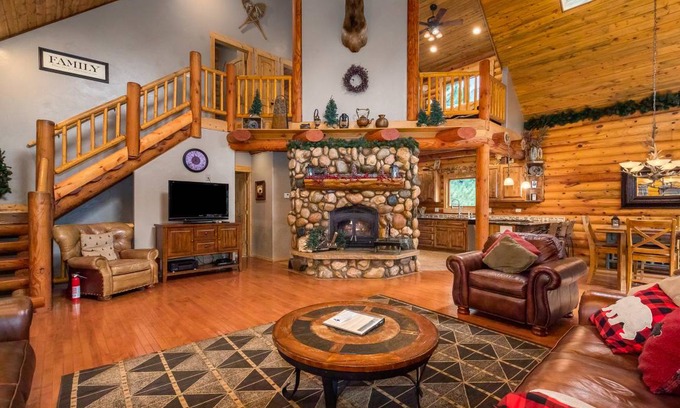 Carriage Hills House | 230 m² House ∙ 4 bedrooms ∙ 8 guests