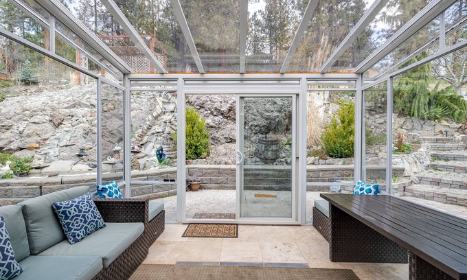 West Kelowna Estates House | 4 Bedroom Whole House