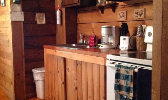 Bolton Landing Apartment | Bolton Landing Vacation Rental-sleeps 4