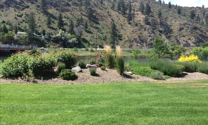 Okanagan-Similkameen Condo | Cozy Ground Floor Okanagan Falls Condo - Vacation Rental