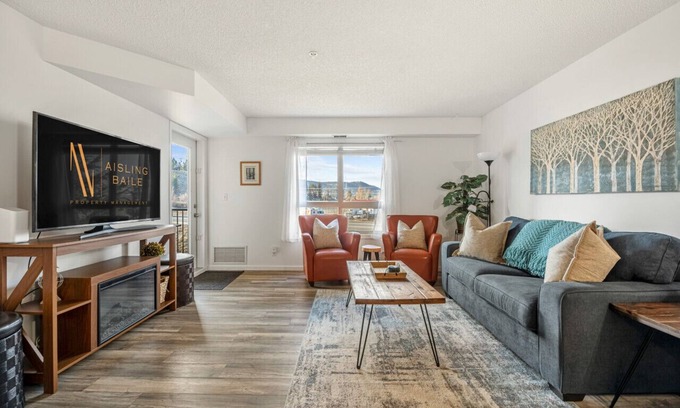 East Kootenay Apartment | Lakeside Lair | Pool | Hot Tub | A/C